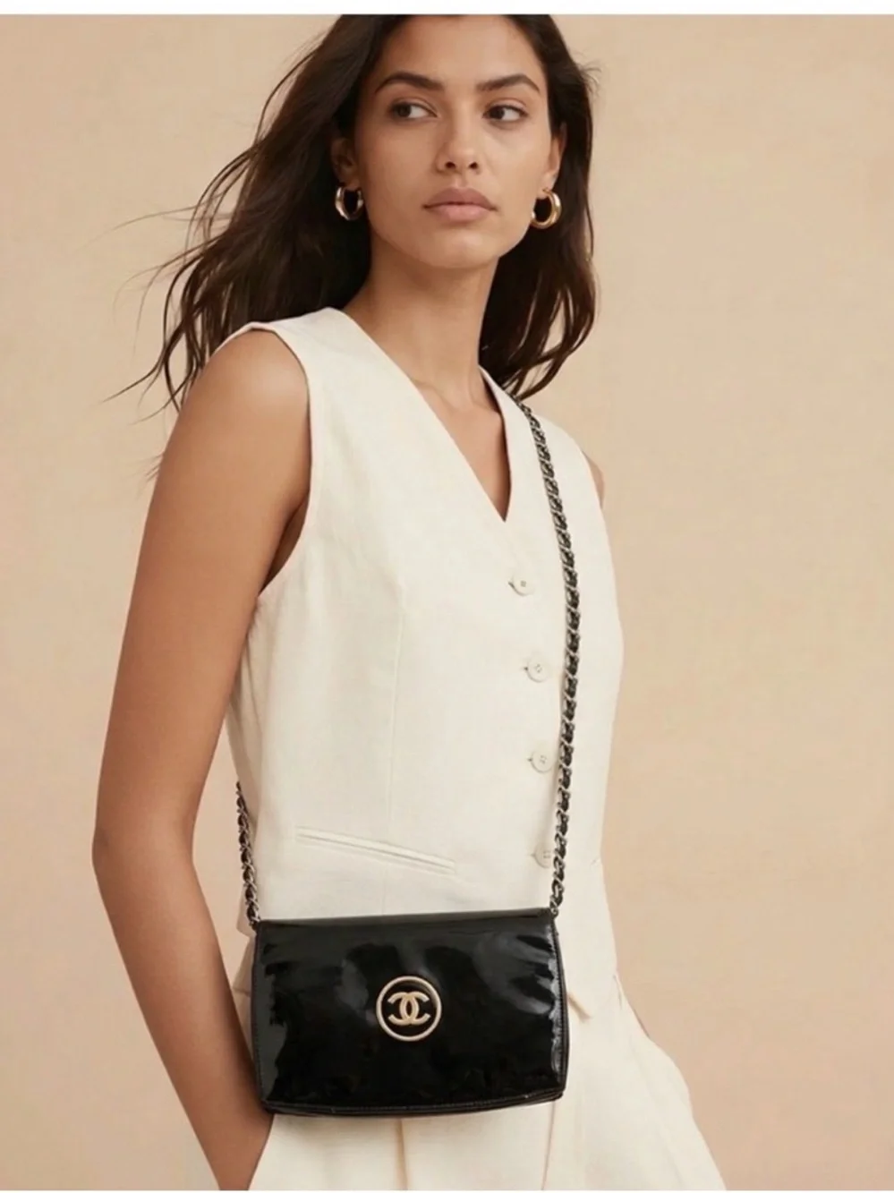 Chanel - Picture 3 of 10